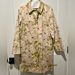 Floral vintage coat from Harve Benard trench or long coat floral size 10